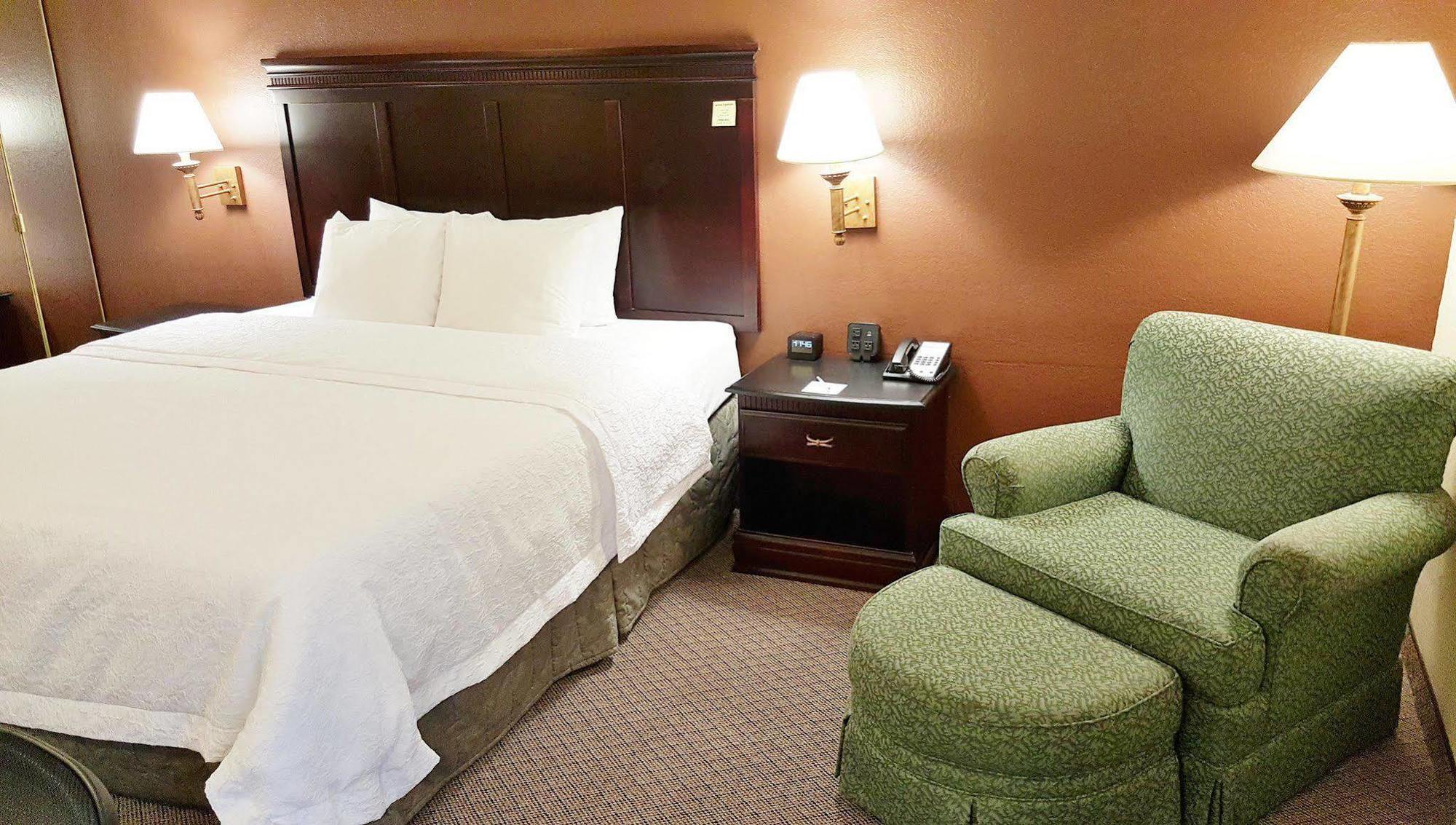 Hampton Inn Kansas City Blue Springs Exterior foto