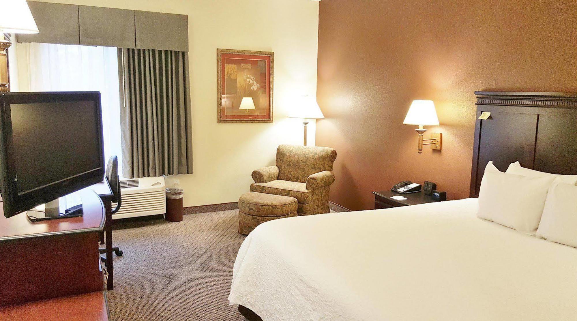 Hampton Inn Kansas City Blue Springs Exterior foto