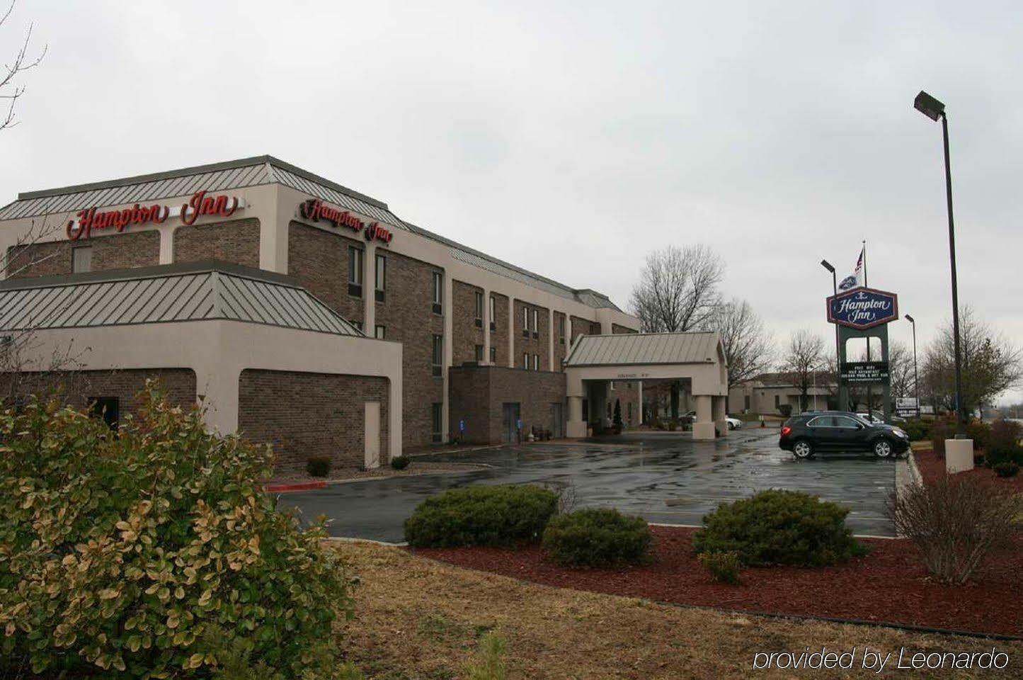 Hampton Inn Kansas City Blue Springs Exterior foto